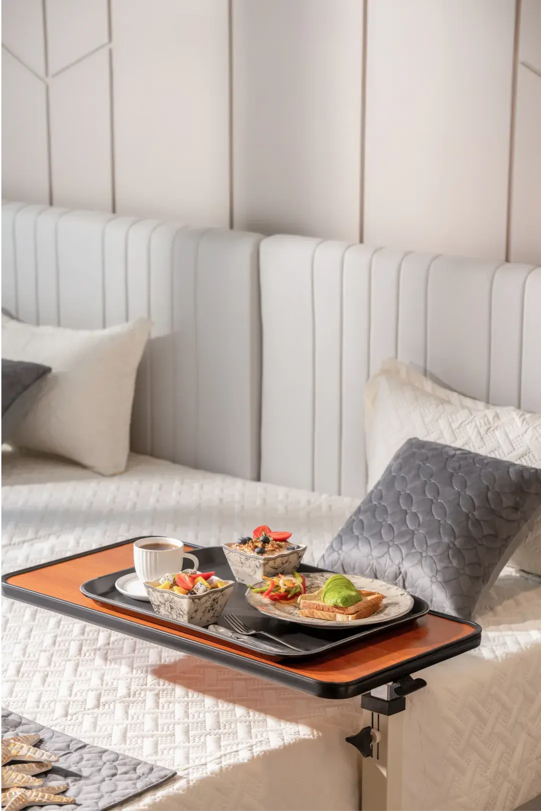 Aftercare bedroom with seating area